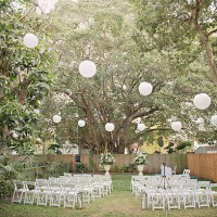 wedding ceremony outdoor garden - garden decoration photos et images de collection