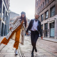 weekend getaway with a best friend - fashion stock pictures, royalty-free photos & images