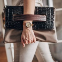 woman carrying modern leather purse - fashion stock pictures, royalty-free photos & images