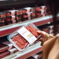 woman shopping for fresh organic fruits and vegetables in supermarket - food stock pictures, royalty-free photos & images