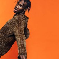 young man falling backwards in studio - hairstyle photos et images de collection