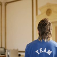 young man in an ornate room - hairstyle stock-fotos und bilder