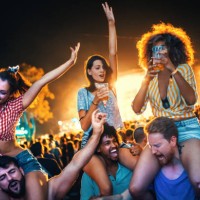 young people dancing at a concert. - concert stock pictures, royalty-free photos & images