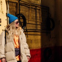 young stylish woman outdoor - fashion stock-fotos und bilder