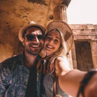 young tourists couple taking selfies at ancient monument in italy - travel stock pictures, royalty-free photos & images