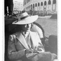 young woman in gondola,venice,1935,black and white - fashion stock pictures, royalty-free photos & images
