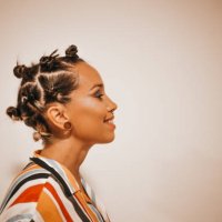 young woman portrait, hairstyle - hairstyle stock-fotos und bilder