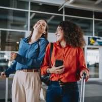 your friends leaving the airport - travel stock pictures, royalty-free photos & images