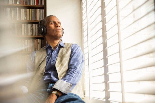 38 seniors lifestyle paul st - home decoration stock pictures, royalty-free photos & images