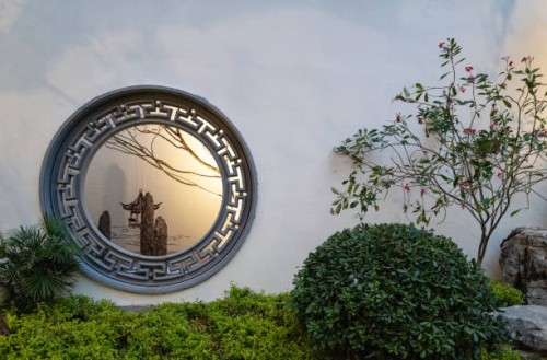 a window in a traditional chinese courtyard - garden decoration stock pictures, royalty-free photos & images