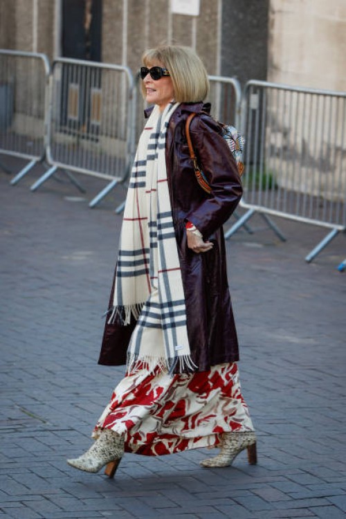 Anna Wintour attends the Burberry show during London Fashion Week September 2024 at the National Theatre on September 16, 2024 in London, England.