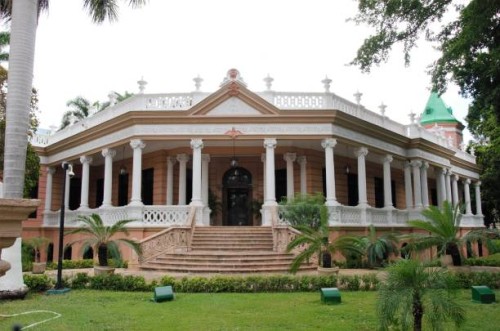 architecture detail in merida mexico - garden decoration stock pictures, royalty-free photos & images