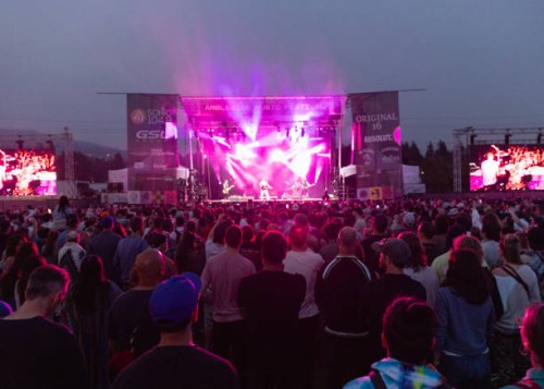Atmosphere during Third Eye Blind's performance on stage during Ambleside Music Festival at Ambleside Park on August 20, 2023 in West Vancouver,...