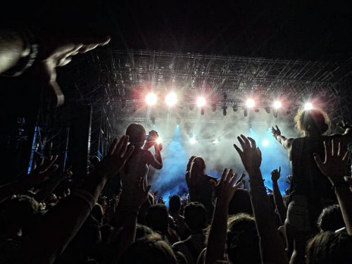 audience - concert stock pictures, royalty-free photos & images