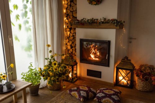 autumn arranged cottage - home decoration stock pictures, royalty-free photos & images