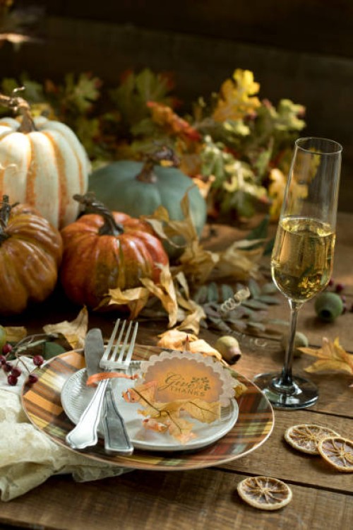 autumn dining place setting vertical - home decoration stockfoto's en -beelden