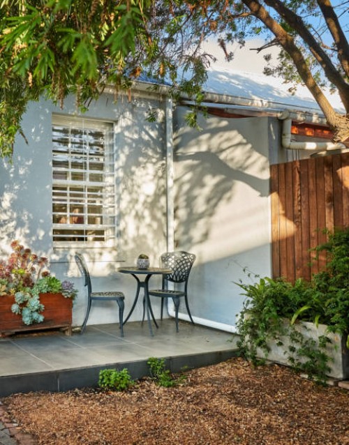 backyard patio of a small home - garden decoration stock pictures, royalty-free photos & images