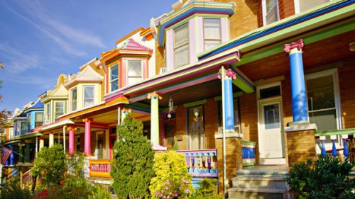 baltimore neighborhood of charles village - garden decoration stock pictures, royalty-free photos & images