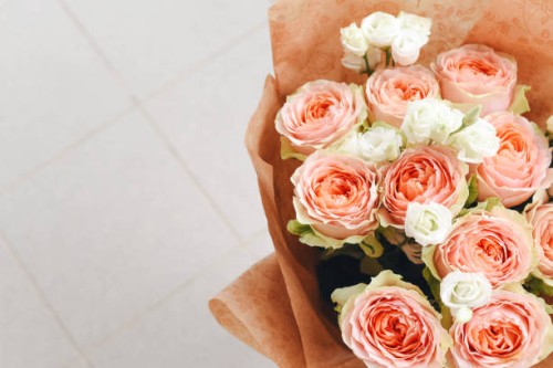 beautiful light rose flowers with eustoma. floral background. - garden decoration stock pictures, royalty-free photos & images