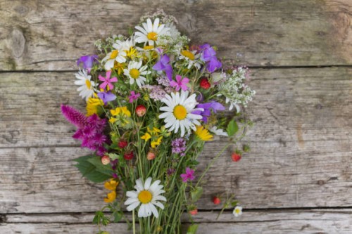 bouquet of wild flowers on wooden table - home decoration stock pictures, royalty-free photos & images