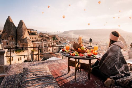 breakfast in cappadocia - travel stockfoto's en -beelden