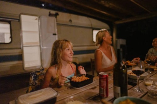 campervan family dinner - junk food stock pictures, royalty-free photos & images
