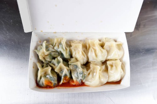 chinese dumplings in a cardboard take out box - junk food stock pictures, royalty-free photos & images