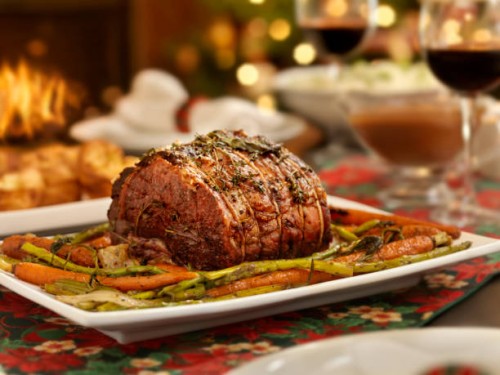 christmas roast beef dinner - food stock pictures, royalty-free photos & images