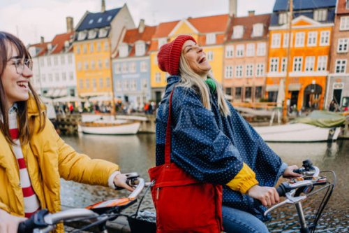 city getaway with my sister - travel stock pictures, royalty-free photos & images