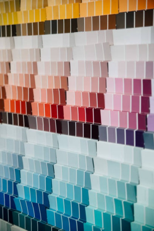 color swatches on wall in hardware store - home decoration stockfoto's en -beelden