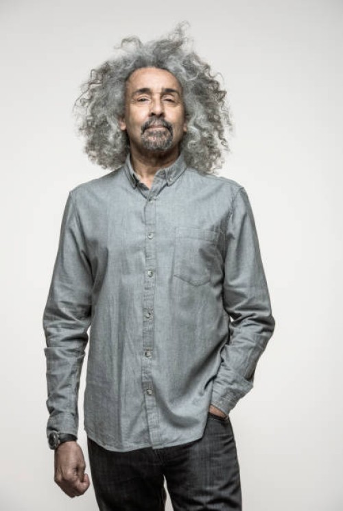 confident senior man - fashion photos et images de collection
