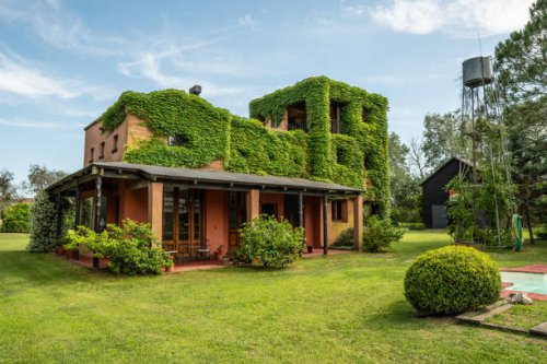 country house with pool - garden decoration stock pictures, royalty-free photos & images