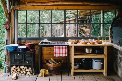 country style outdoors kitchen - home decoration stock pictures, royalty-free photos & images