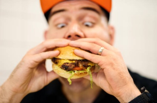 crazy for burger - junk food stock pictures, royalty-free photos & images