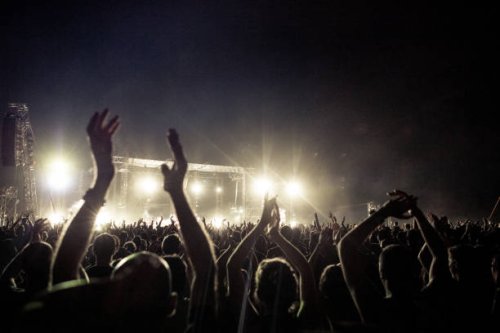 crowd at rock concert - concert stock pictures, royalty-free photos & images