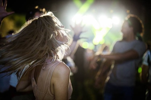 dancing on music festival at night! - concert stock pictures, royalty-free photos & images