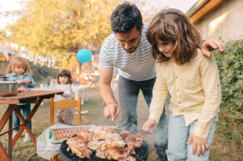 dinner time - garden decoration stock pictures, royalty-free photos & images