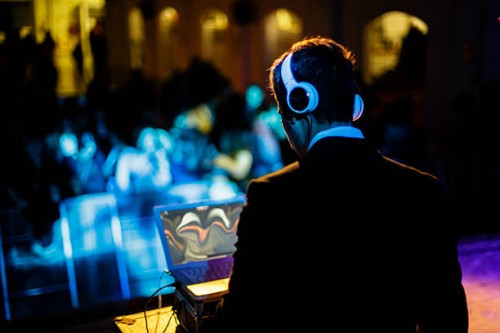 dj party - concert stock pictures, royalty-free photos & images