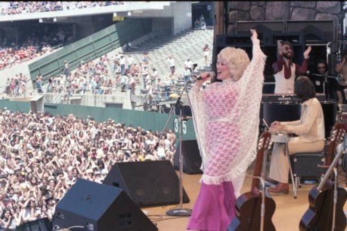 Dolly Parton performing onstage at Day on the Green concert at Oakland Coliseum on May 28, 1978 in Oakland, California.