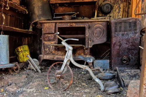 early days of child labor? - junk food stock-fotos und bilder