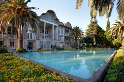 eram garden, shiraz, iran - garden decoration stock pictures, royalty-free photos & images