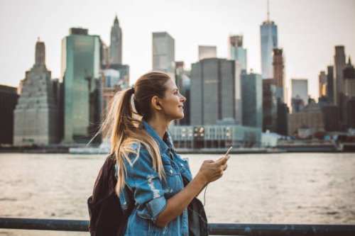 erkunden sie die stadt - travel stock-fotos und bilder
