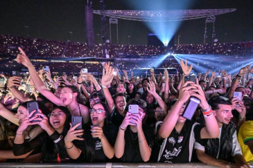 Fans of Abel 'The Weeknd' Tesfaye sing during the 'After Hours Til Dawn Tour' at MorumBIS on September 7, 2024 in Sao Paulo, Brazil.