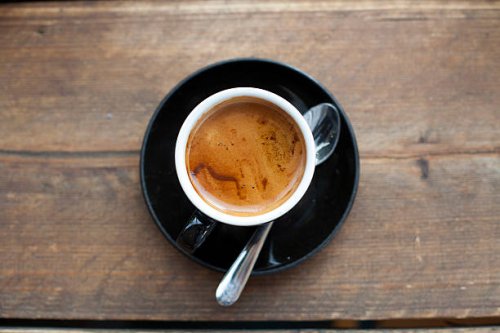 feshly brewed espresso - coffee stock pictures, royalty-free photos & images