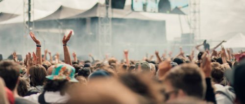 festival crowd - concert stock pictures, royalty-free photos & images