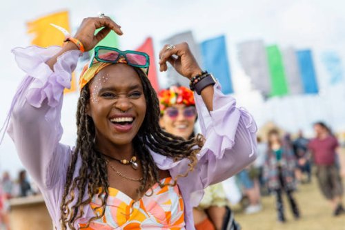 festival moment - concert stock pictures, royalty-free photos & images