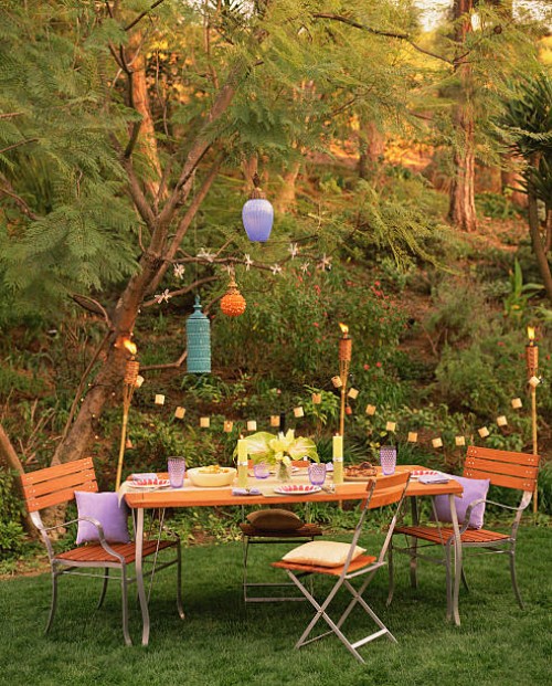 festive outdoor table setting - garden decoration stock pictures, royalty-free photos & images