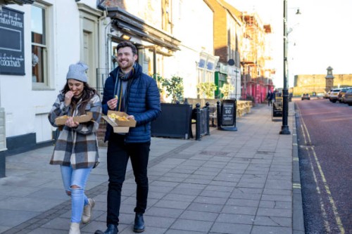 fish and chips on the go - junk food stock pictures, royalty-free photos & images