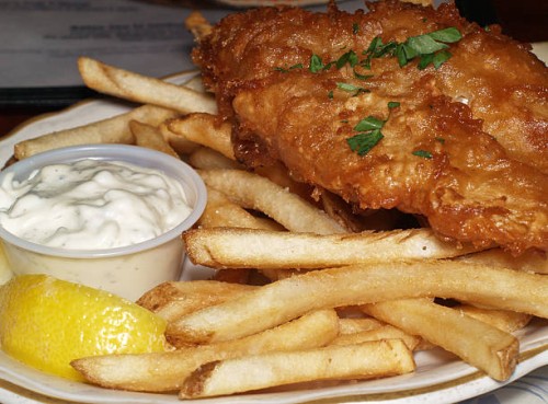 fish n chips - junk food stockfoto's en -beelden