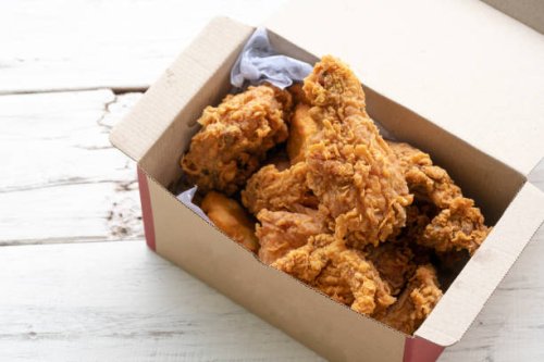 fried chicken - junk food stock pictures, royalty-free photos & images
